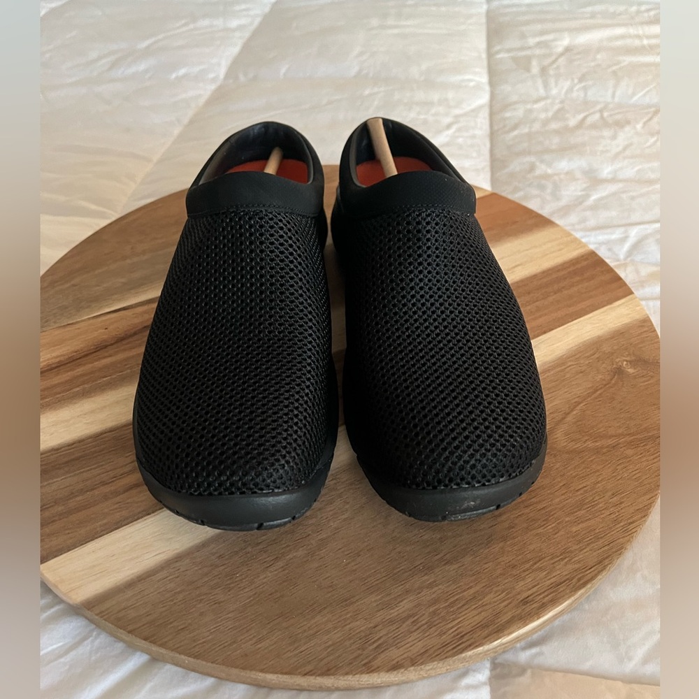 Merrell Black Slip-On Loafers with Comfortable Knit Design